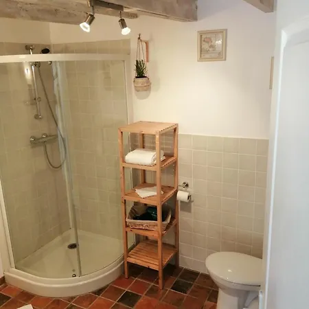 Le Paris Londres Bed & Breakfast 4*